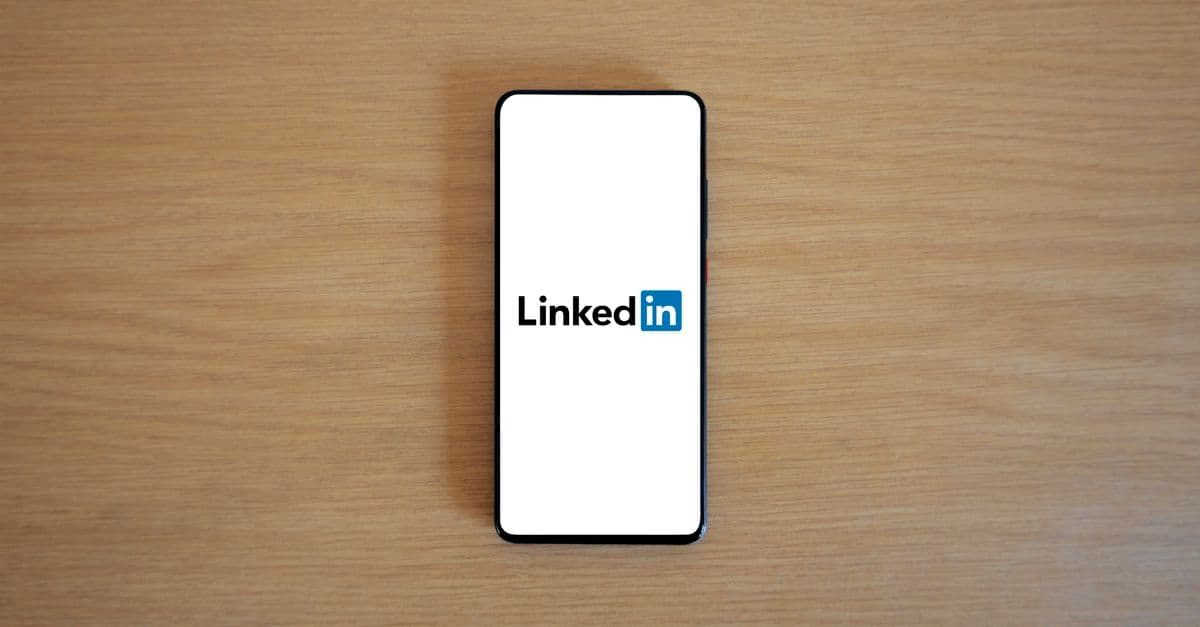 10 Great Tools to Find LinkedIn Emails and Other Contact Information