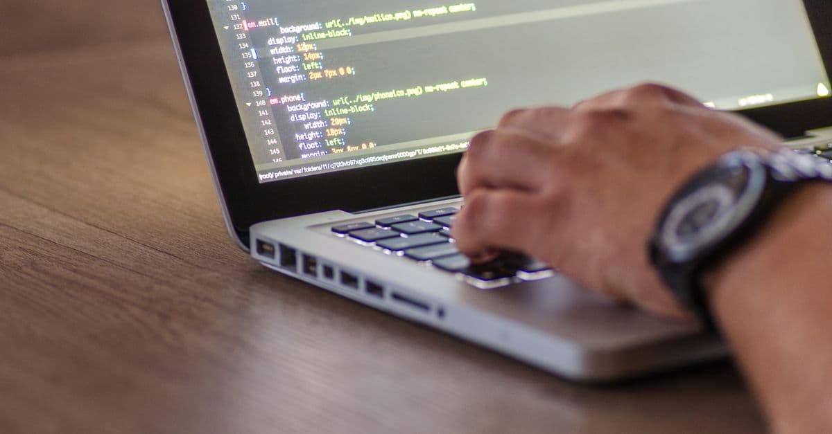 Reasons Why Developers Prefer Swift over Objective-C
