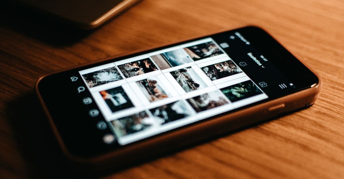 Using Realm Mobile Database with Swift 4.0 (Insert, Update, Delete, List)