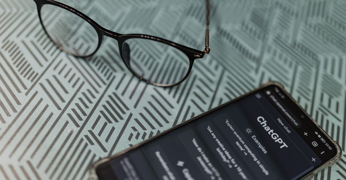 Custom-built chat vs SendBird Chat Integration: Why choose SendBird integration