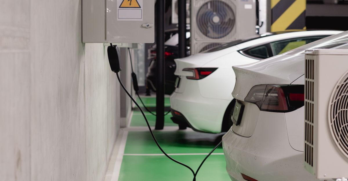 Finding EV Charging Stations Made Easy with Charging Station Locator Apps